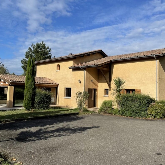Agence Marboutin Immobilier : Maison / Villa | CASTELJALOUX (47700) | 260.00m2 | 294 000 € Agence Marboutin Immobilier : Maison / Villa | CASTELJALOUX (47700) | 260.00m2 | 294 000 €