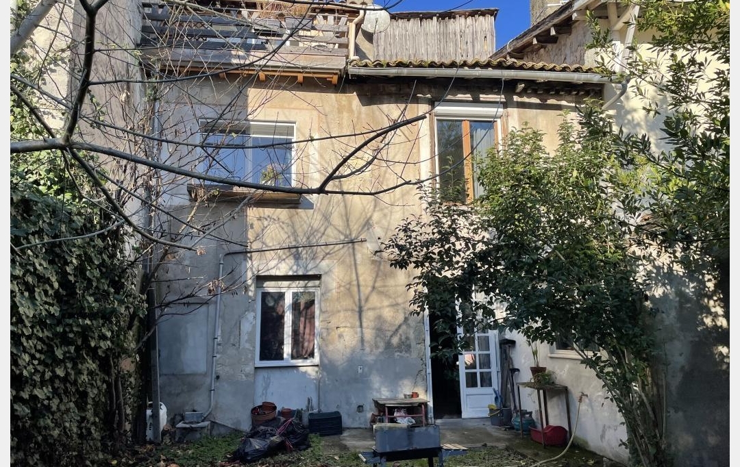 Agence Marboutin Immobilier : Immeuble | CASTELJALOUX (47700) | 205 m2 | 200 000 € 