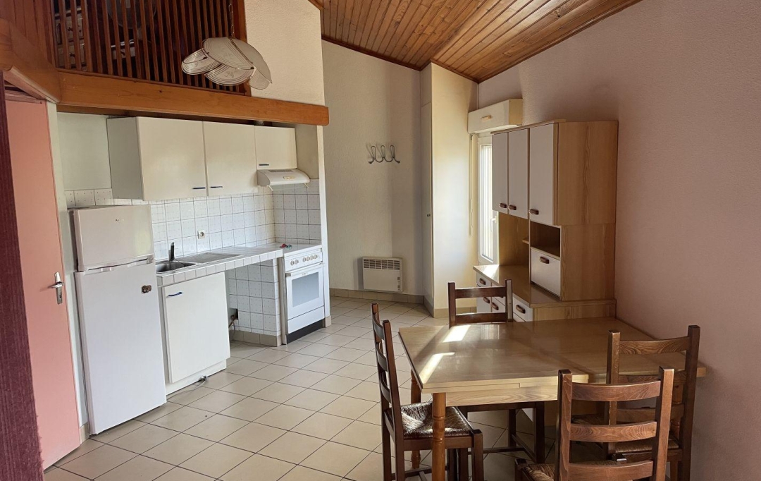 Agence Marboutin Immobilier : Immeuble | CASTELJALOUX (47700) | 334 m2 | 450 000 € 