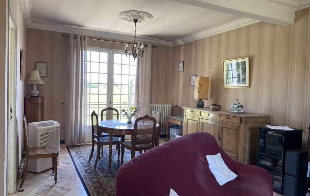 Agence Marboutin Immobilier : House | LEVIGNAC-DE-GUYENNE (47120) | 166 m2 | 135 600 € 