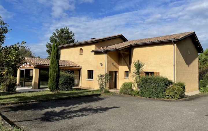 Agence Marboutin Immobilier : Maison / Villa | CASTELJALOUX (47700) | 260 m2 | 294 000 € 