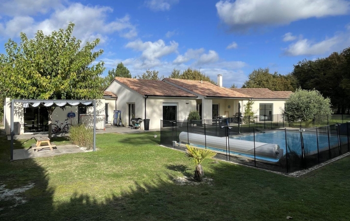 Maison CASTELJALOUX 254 m2 419 000 € Maison CASTELJALOUX 254 m2 419 000 €