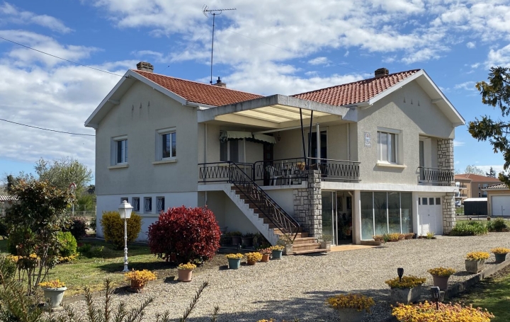 Maison MARMANDE 105 m2 148 400 € Maison MARMANDE 105 m2 148 400 €
