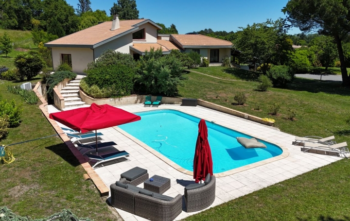 Maison CASTELJALOUX 235 m2 556 000 € Maison CASTELJALOUX 235 m2 556 000 €